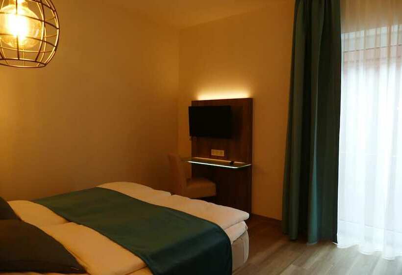 Meyn S Apartments &