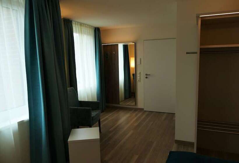Meyn S Apartments &