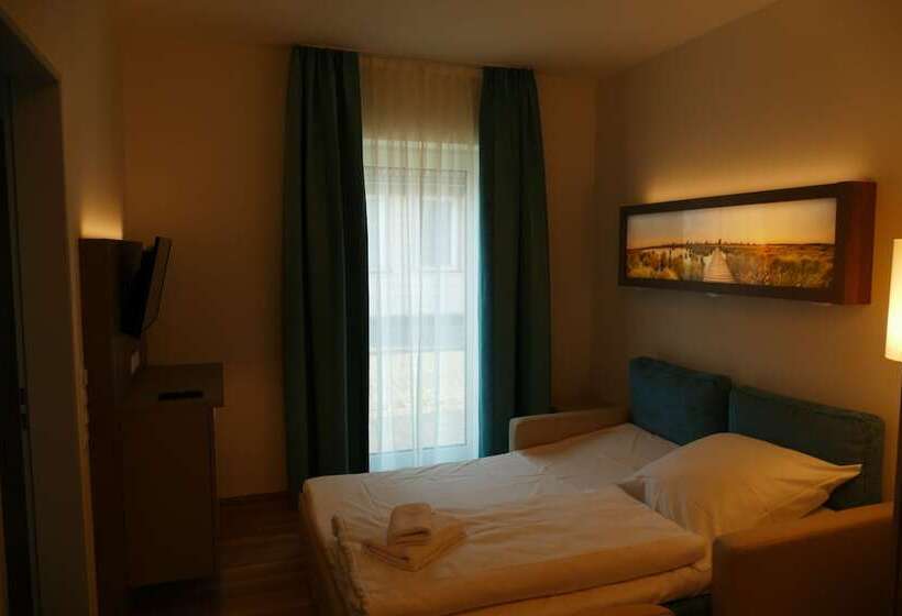 Meyn S Apartments &