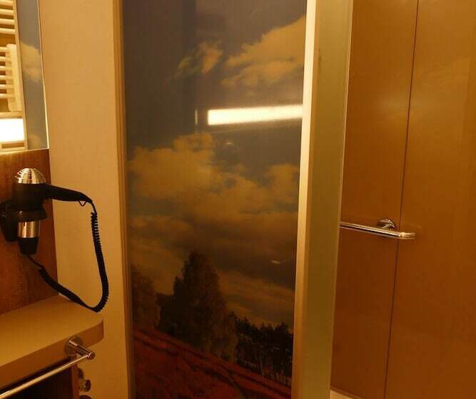 Meyn S Apartments &