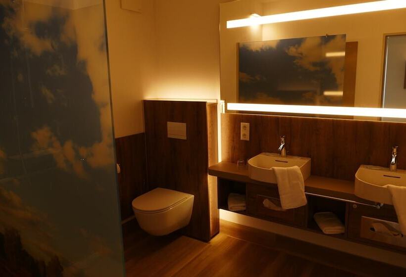 Meyn S Apartments &