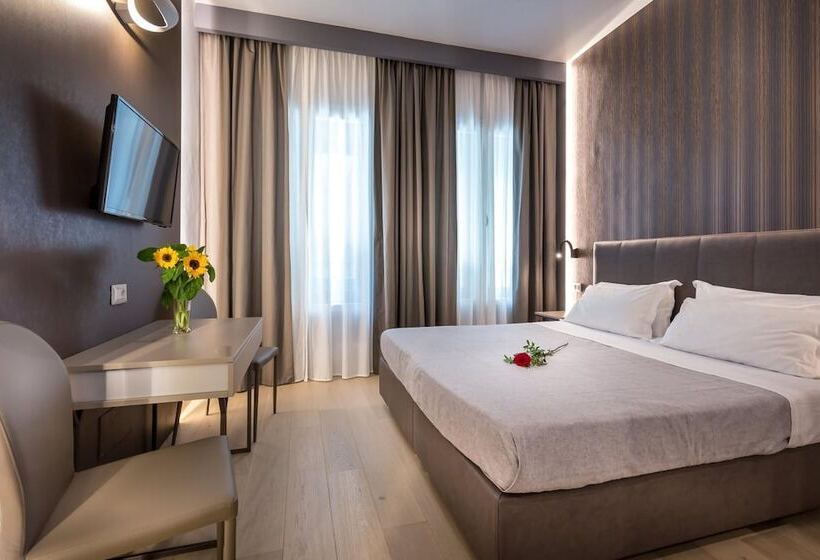 تختخواب و صبحانه Blu Notte Guest House