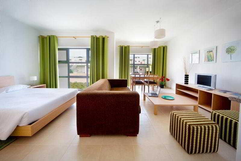 هتل Arrabida Resort & Golf