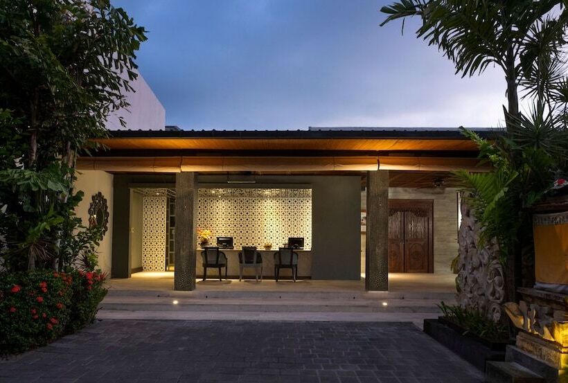 هتل Avani Seminyak Bali Resort