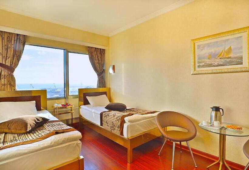 Fotos del hotel Grand Madrid:  46