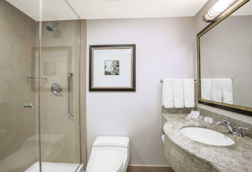 Fotos del hotel Hilton Garden Inn West 35th Street:  31