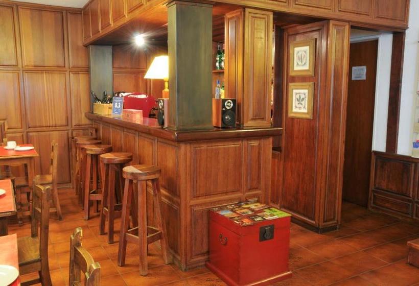 호텔 Hosteria Hostal Del Esquiador