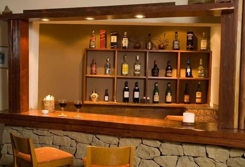 Fotos del hotel Hosteria Roblesur:  10