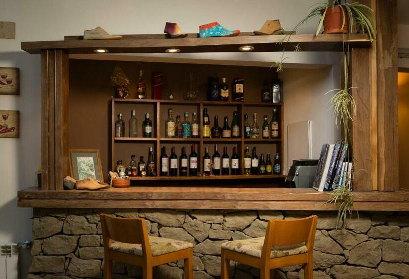 Fotos del hotel Hosteria Roblesur:  7