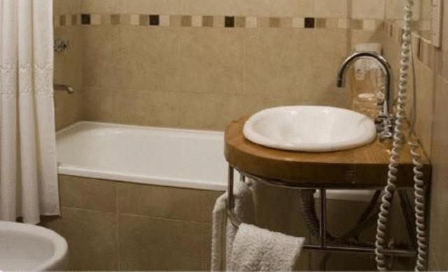 Fotos del hotel Hosteria Roblesur:  13