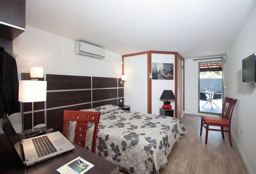 هتل Hôtel Le Relais De Trans