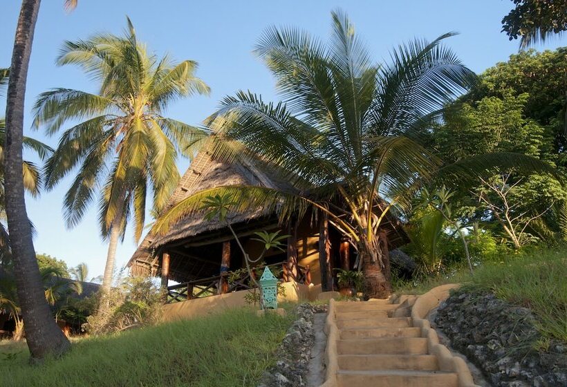 هتل Kinasi Lodge