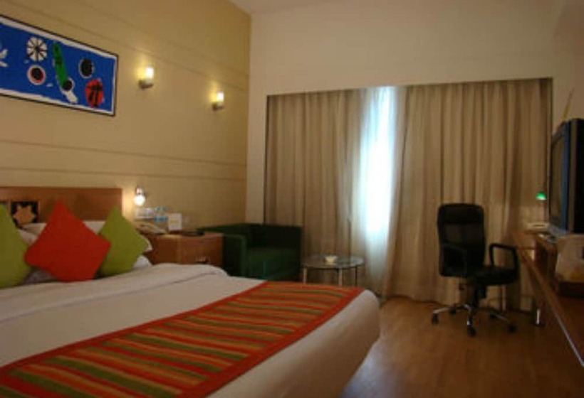 Hotel Lemon Tree  Chennai