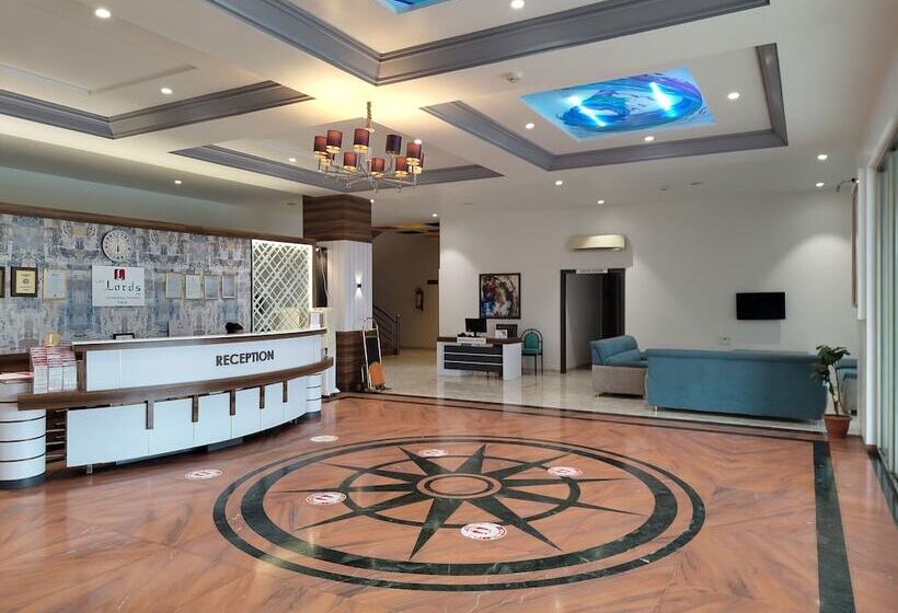 فندق Lion Lords Inn Rajula