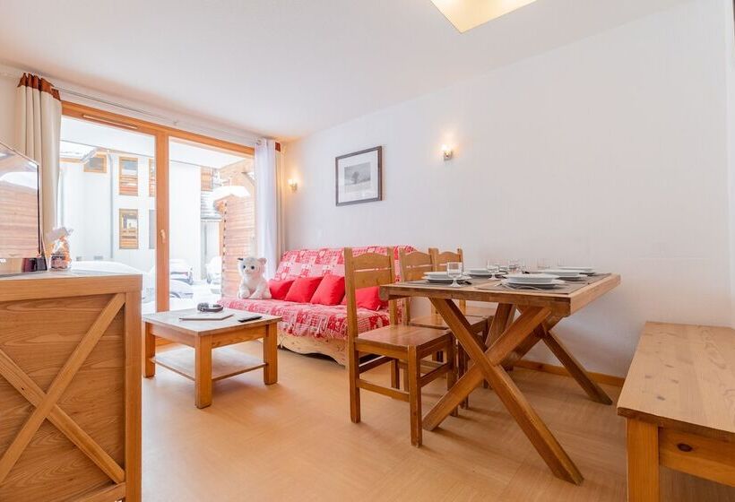 هتل Madame Vacances Residence Le Parc Des Airelles