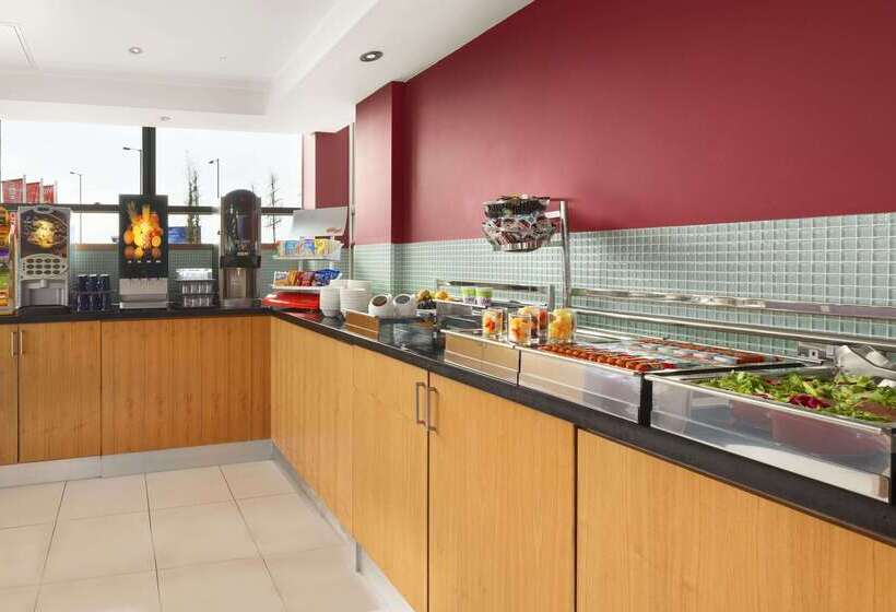 هتل Ramada Encore By Wyndham Doncaster Airport