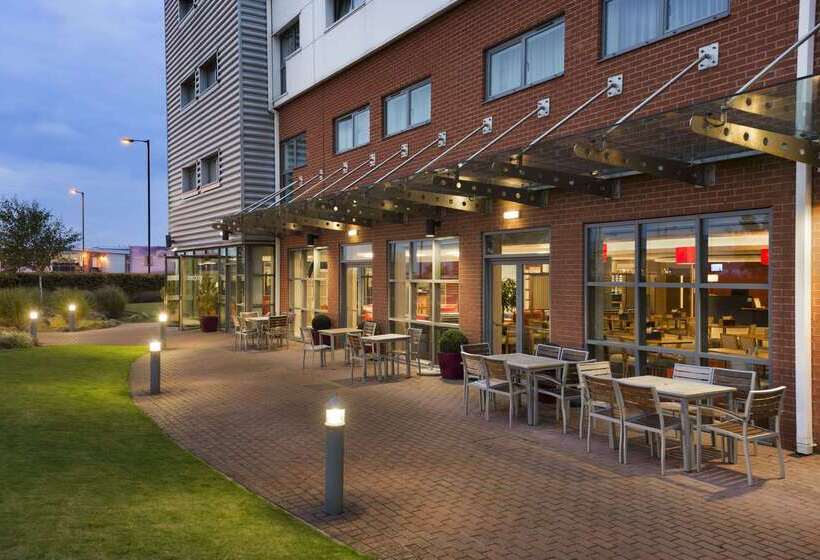 هتل Ramada Encore By Wyndham Doncaster Airport