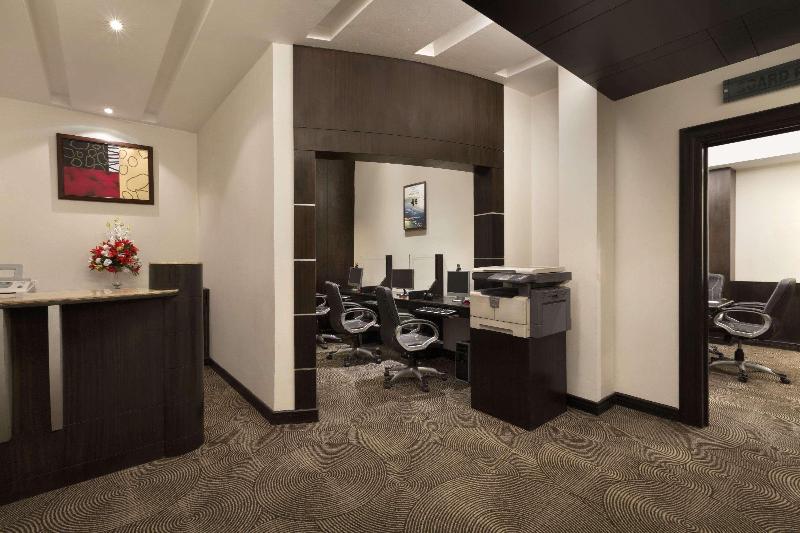 Fotos del hotel Ramada Plaza Jhv:  48