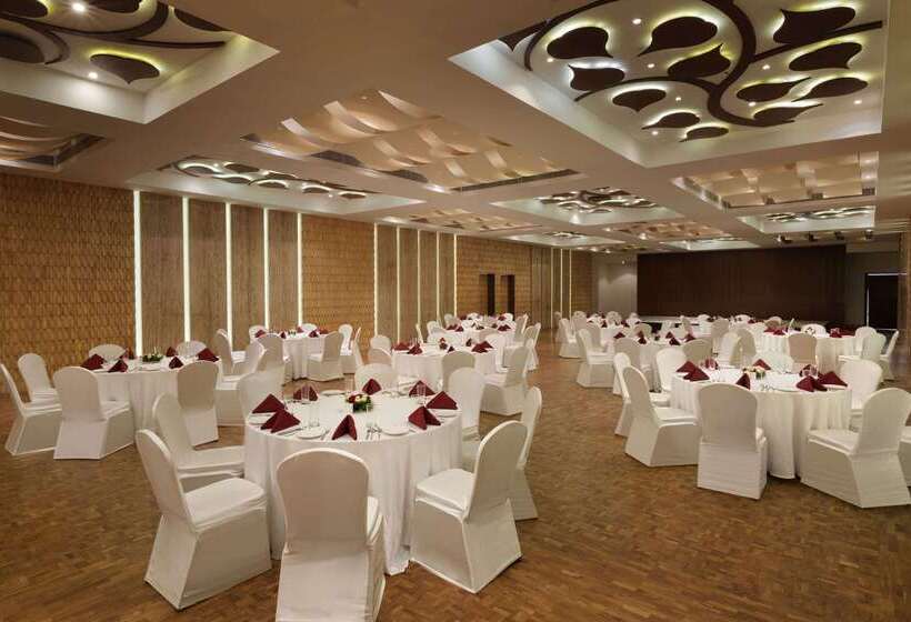 Hotel Ramada Resort By Wyndham Kochi