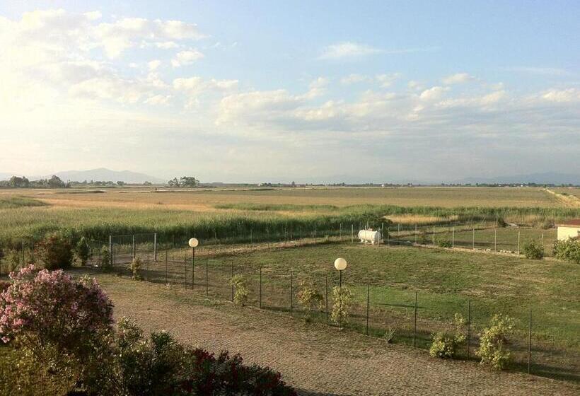 فندق Residence Il Tombolo