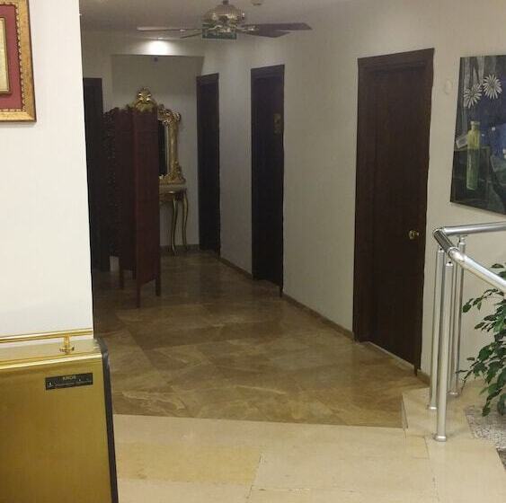 Fotos del hotel Santa Pera:  24