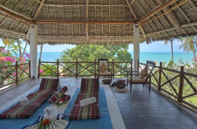 هتل Sultan Sands Island Resort & Spa