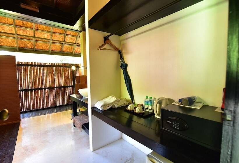 בית מלון כפרי Sevenseas Resort Koh Kradan