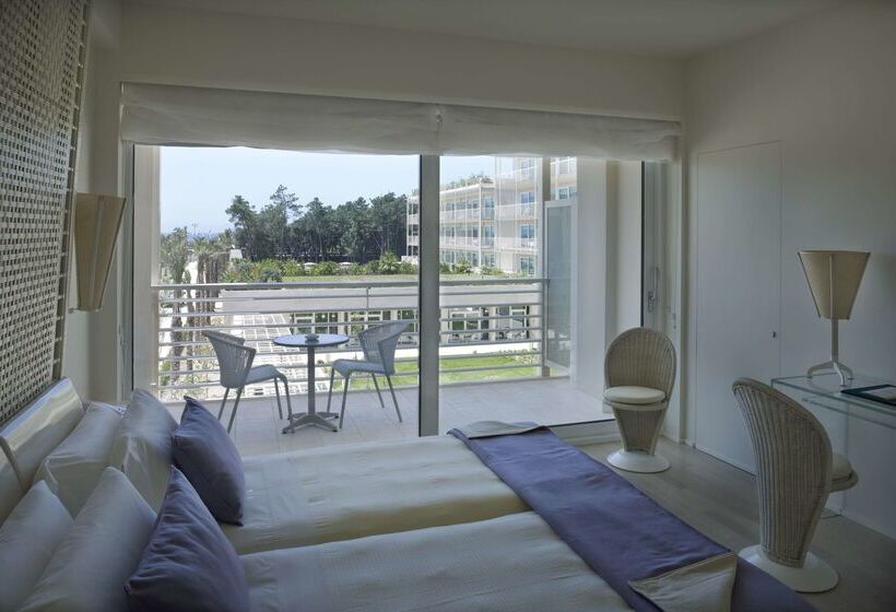 هتل Versilia Lido | Una Esperienze