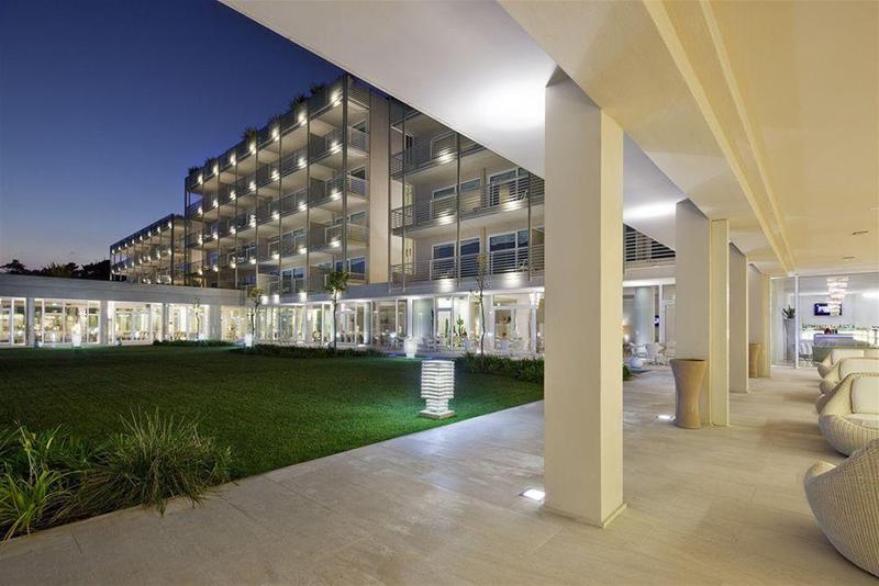 هتل Versilia Lido | Una Esperienze