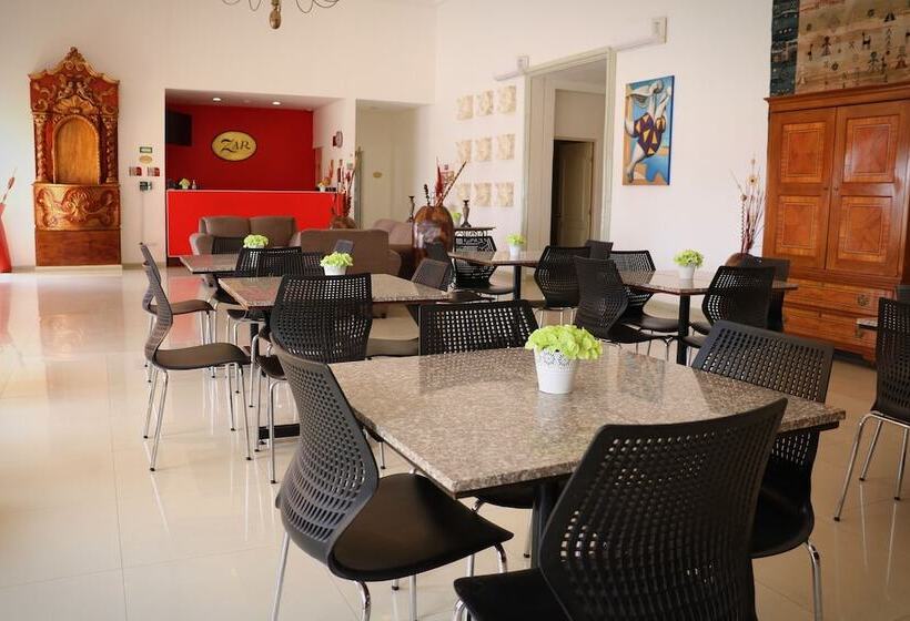 هتل Zar San Luis Potosi