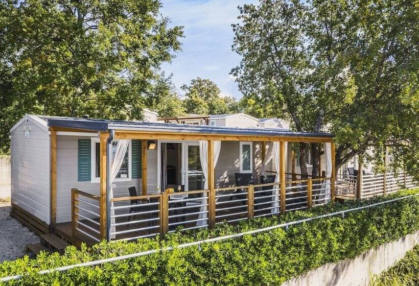 هتل Aminess Style Glamping Villas & Holiday Homes Atea