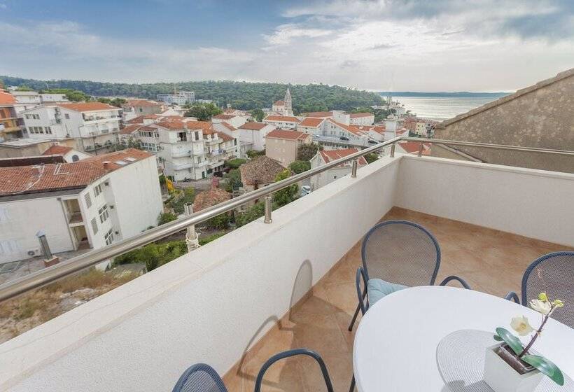 پانسیون Apartments & Rooms Alagic