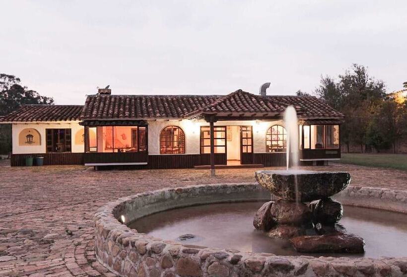 هتل Boutique La Carreta