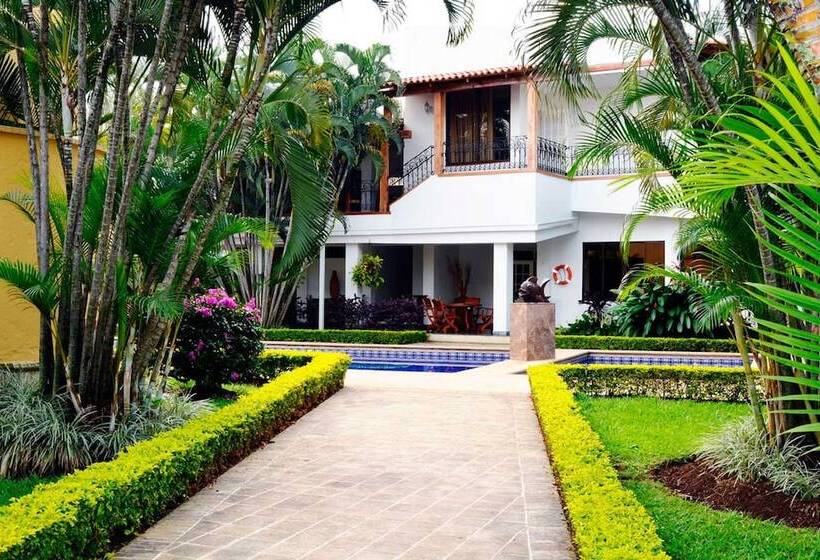 هتل Boutique Villa Casuarinas