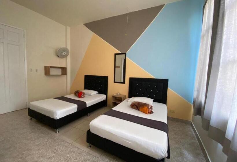 هتل Calle Real Suite