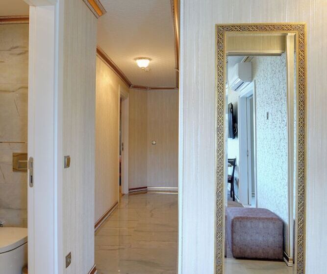 هتل Emirganli Suites
