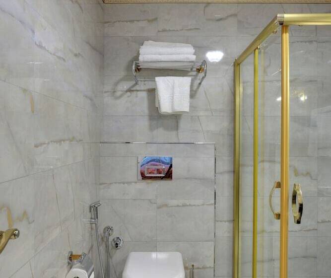 هتل Emirganli Suites
