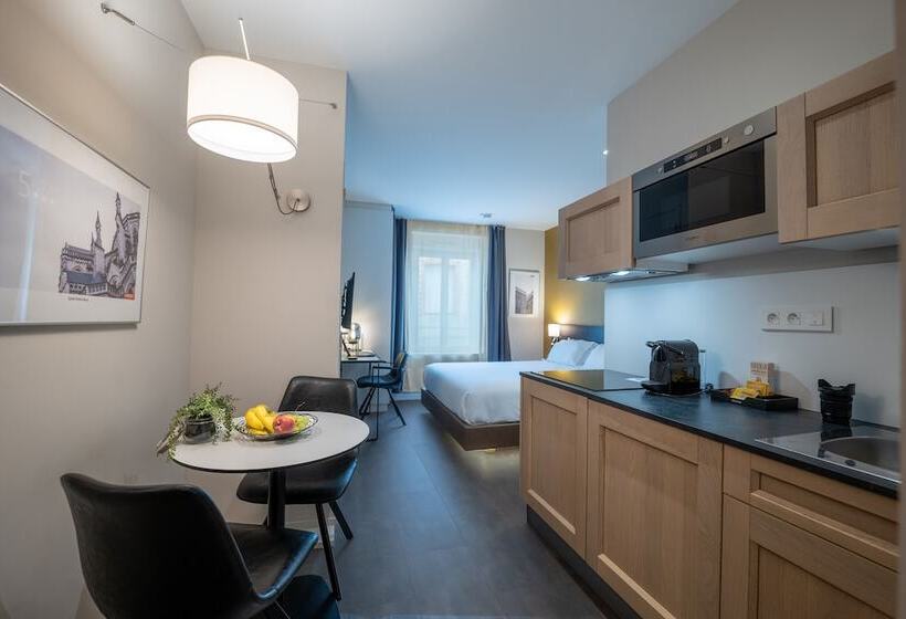 هتل Five Resort Cholet Centre