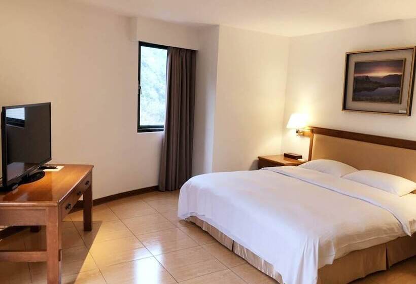 هتل King's Resort & Spa