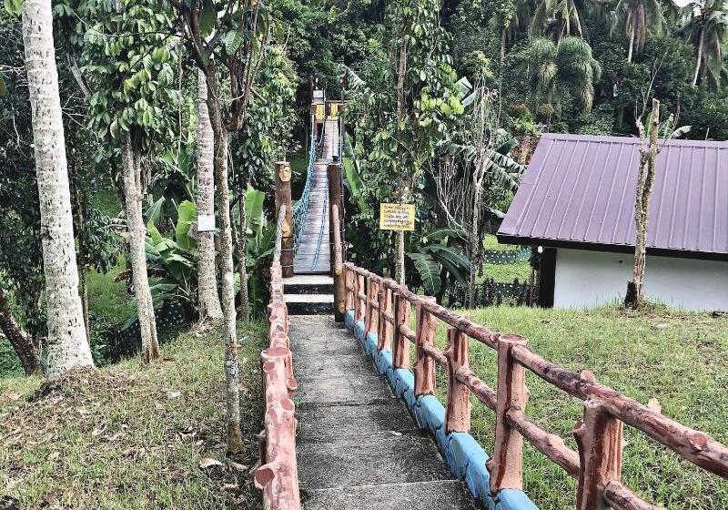 酒店 Mt. Maculot View Resort