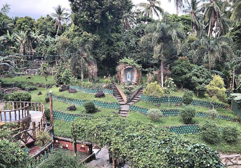 酒店 Mt. Maculot View Resort