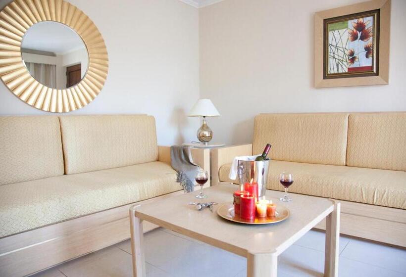 هتل Okeanis Golden Resort