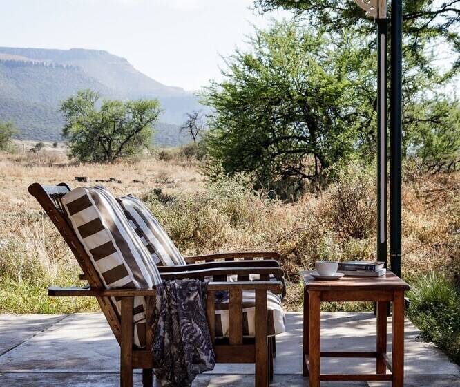 בית מלון כפרי Samara Karoo Reserve