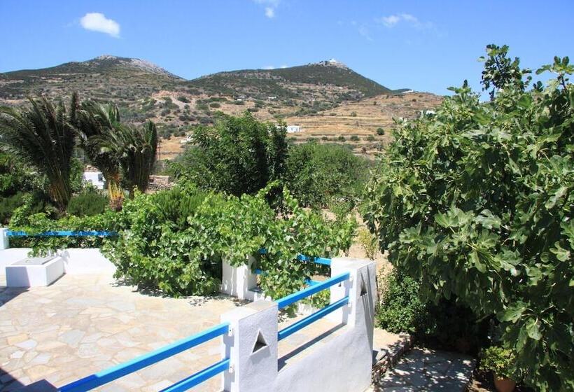 בית מלון כפרי Smaragda Rooms & Studios