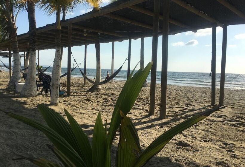 پانسیون Cabañas La Fragata