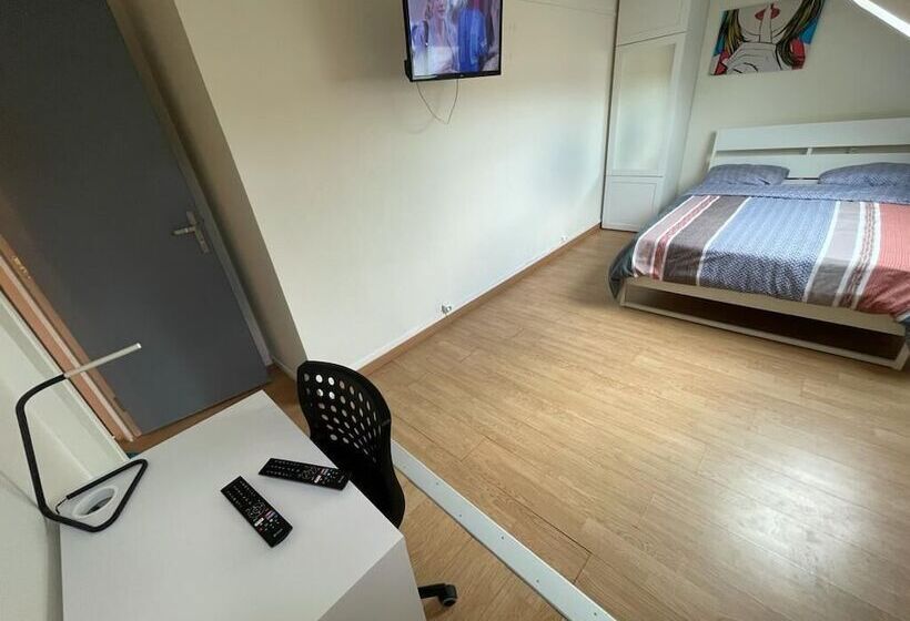 ペンション Chambre Privée