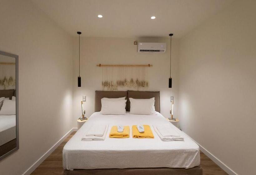 פנסיון Pylosea Luxury Lodge