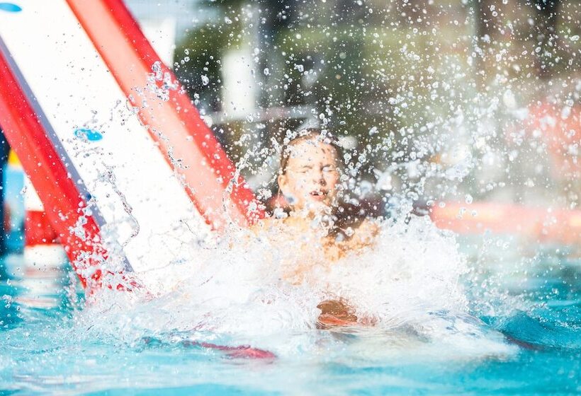 منتجع Holiday Park Klein Strand
