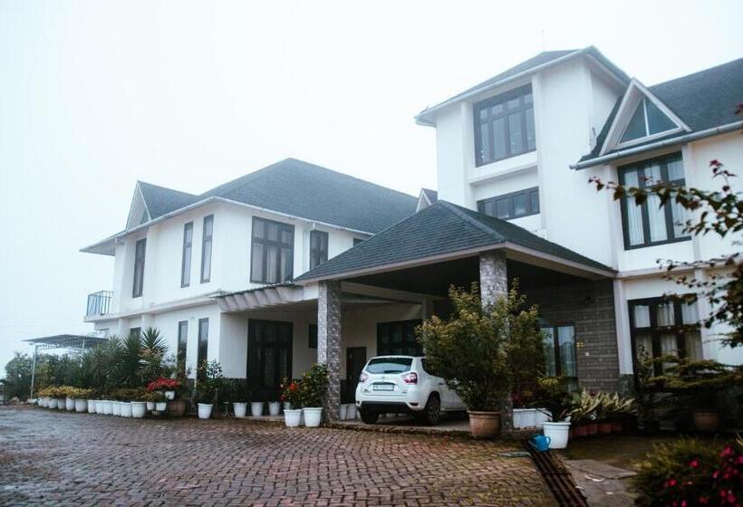 مبيت وإفطار Akim Homestay