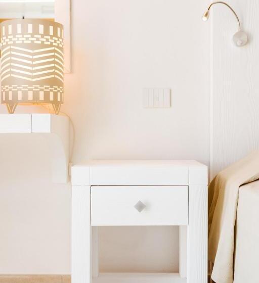 تختخواب و صبحانه La Vinia Bed&wine Experience   Adults Only